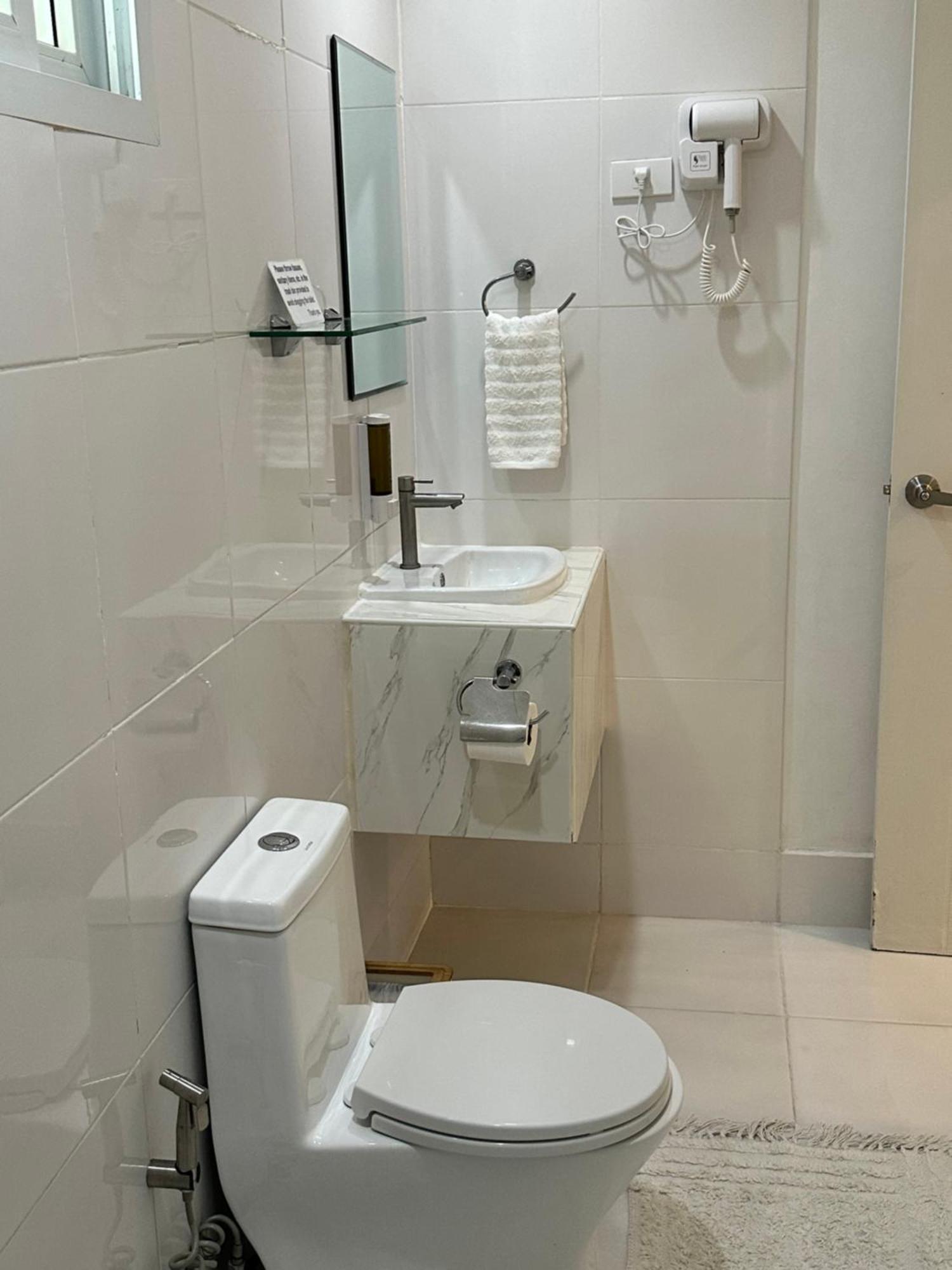 Harman Suites Moalboal Ngoại thất bức ảnh